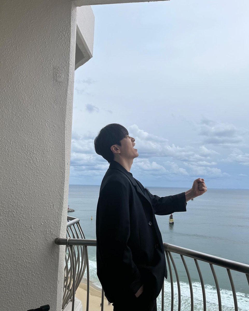 LeeJunHyuk6_fan's tweet image. LEE JunHyuk &amp;amp; 🌊 🌅✨️

#이준혁 #LeeJoonHyuk
#LeeJunHyuk