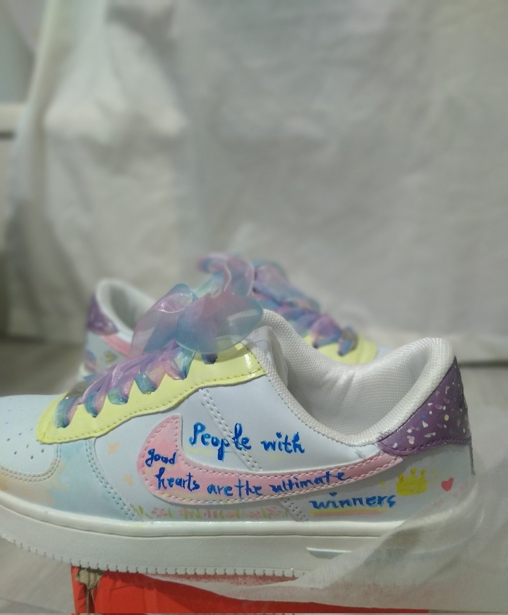 Thank you so much for wearing my creation! 

She is SHhh Inspired Handpainted Shoes 🖌️🎨

#seohyun #customshoes 
#kpop #kdrama #snsd 
#girlsgeneration #서현 #소녀시대