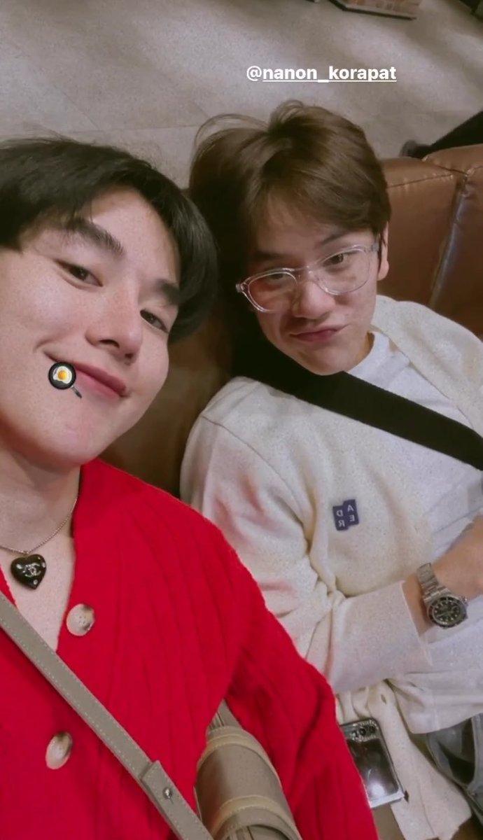 ethrealnanon's tweet image. Nanon with his P’Arm 🥺🫶🏽💙 Safe flight babies✈️🫂
#mynameisnanon #armwc