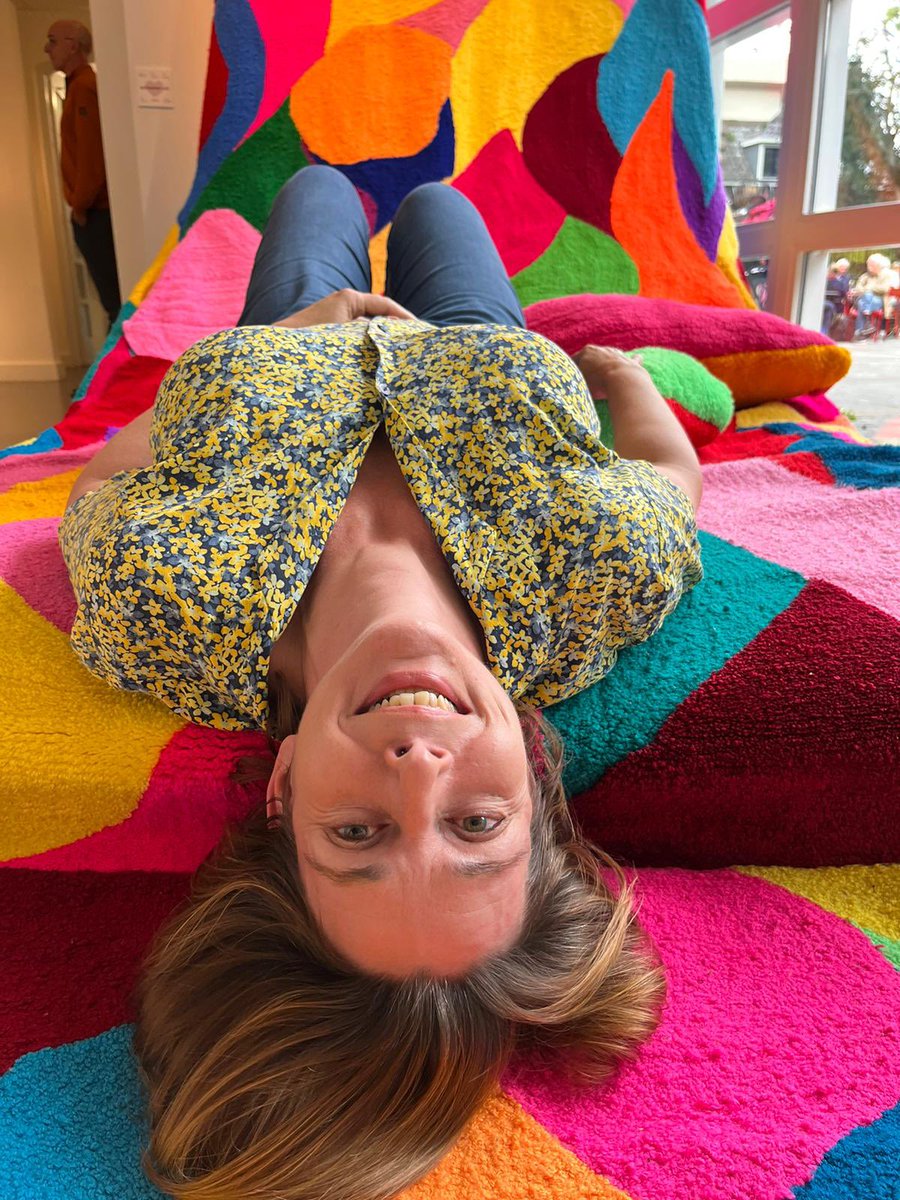 Met veel plezier verkende ik vast het kunstwerk Harmony of Love van kunstenares Marian Genet <a href="/MIJmuseum/">Museum IJsselstein</a>  Het staat centraal in de schrijfworkshop die ik geef op 26 november 2023. 

#schrijven #ijsselstein 

marioladirkzwager.nl/project/schrij…