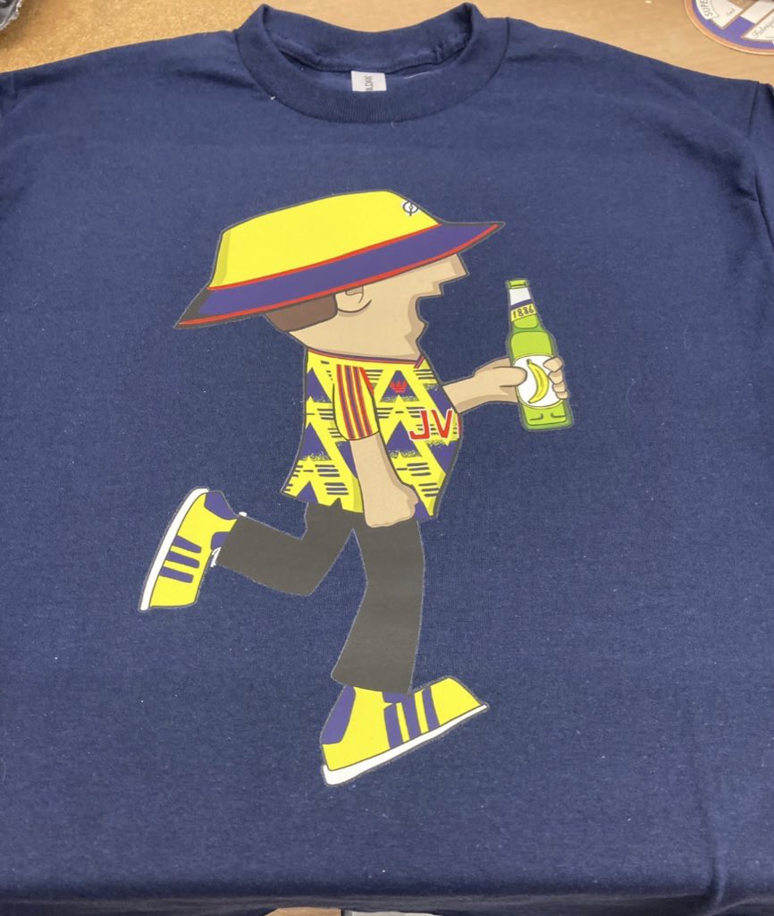 🚨Competition Time🚨

I’ve teamed up with <a href="/KOMerchants/">Kick Off Merchants</a> to give away this Bruised Banana - Kick Off Karl tee today. 

🔴⚪️ If Arsenal win we’ll choose a follower at random. 

🔁 Repost to enter 

kickoffmerchants.com/collections/ar…