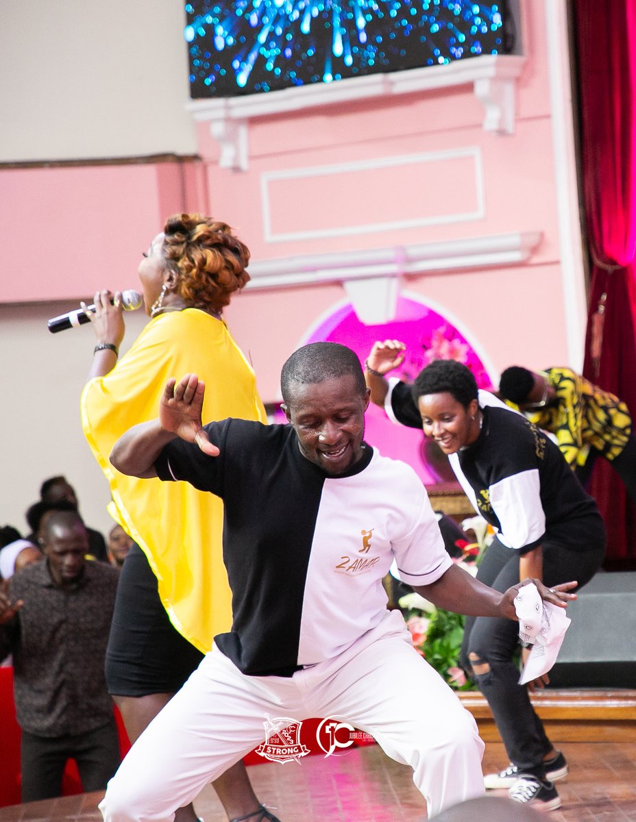 RevKathyKiuna's tweet photo. He said I'm above & not beneath,
He said I'm the head & not the tail,
I can do all things through Christ who strengthens me #BeStrongAndDoExploits https://t.co/pa3UyTGXp2