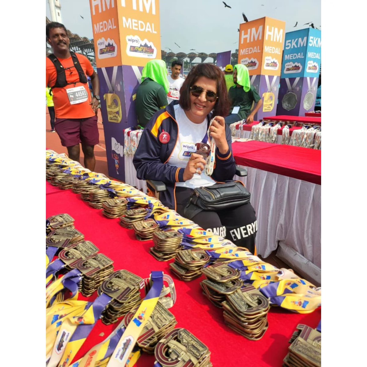 DeepaAthlete's tweet image. Honored to #FlagOff @Wipro #BengaluruMarathon with Hon #KarnatakaGovernor @TCGEHLOT ji &amp;amp; Karnataka #SportsMinister Sh @BNagendraINC today!
Wishing @AssistechF team of marathoners with disabilities extra luck, as the marathon coincides with #ParalympicDay celebrated globally today