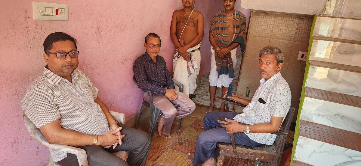 anubhavpatnaik7's tweet photo. My heartfelt condolences to the family of Late Pahala Panda in Sikhapur village. Met his sons during this difficult time, sharing in their grief. May strength and comfort surround them. #Condolences #SupportInGrief 🙏" https://t.co/z1ToftrcbE