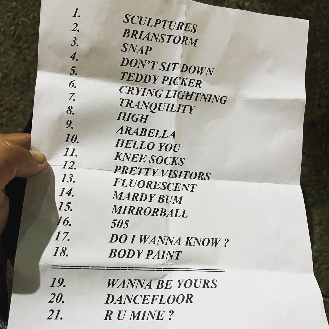ArcticMonkeysJP's tweet photo. 231007 Foro Sol, Mexico City setlist
📷 scummyman https://t.co/9H03Kw9U9l