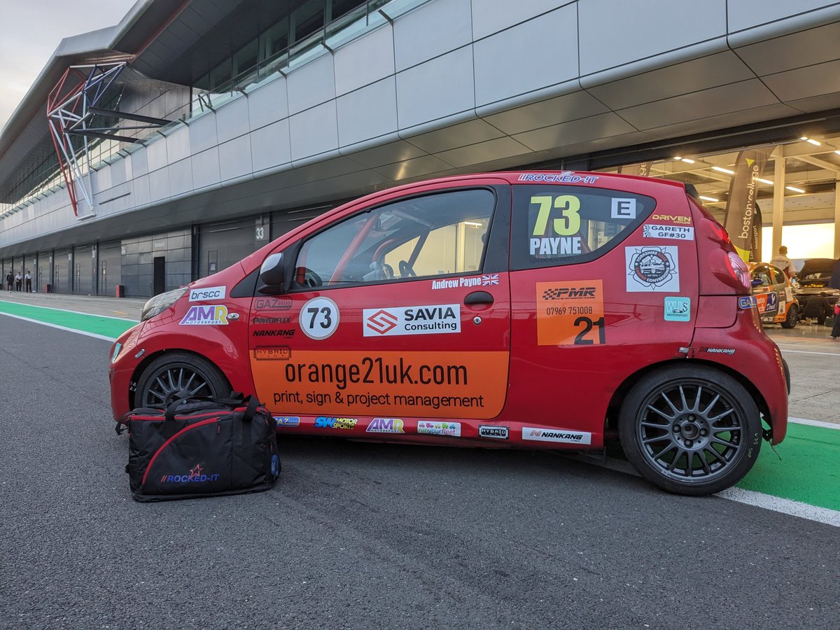 Car scrutineered 

Kit scrutineered

Many stickers applied 

Let's go racing. Qualifying at 9:50.