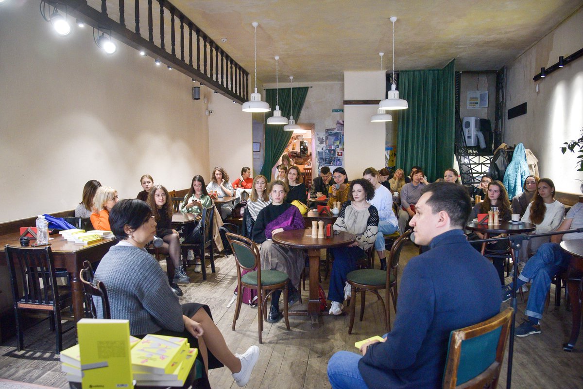 Hay Festival tweet media