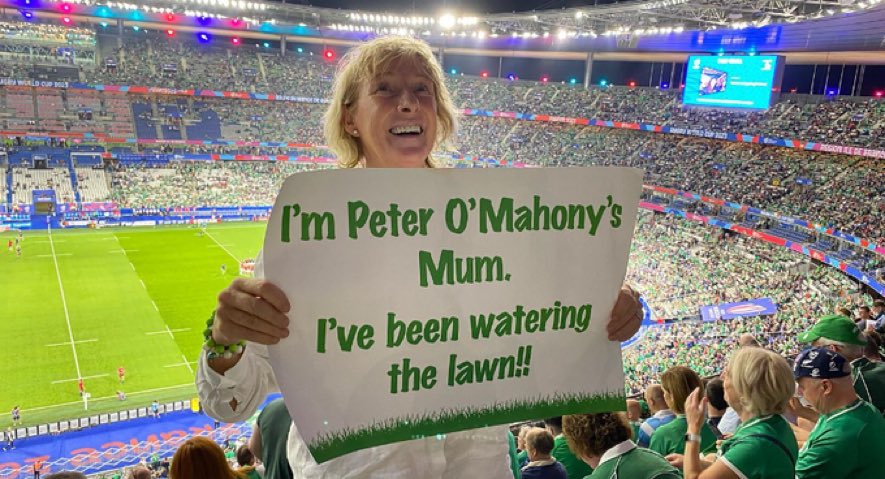 Brilliant. 😂😂🤣🤣

(and it is his Mum) 

#Ire #IREvSCO 
#WRC2023 #IrishRugby