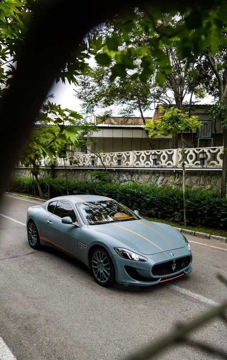 اگه گوشه سمت راست اون کولر آبی نبود. باور نمیکردم ایران باشه