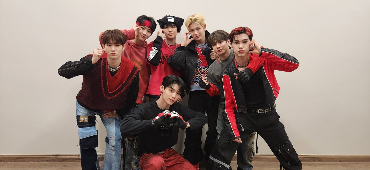 ⸢ 📸 ⸥ TWITTER › 08.10.2023

⤿ Des photos de EVNNE à la KCON  en Arabie Saoudite ont été postées 

⊹ 🦦 ᐧ #EVNNE #이븐 ⊹