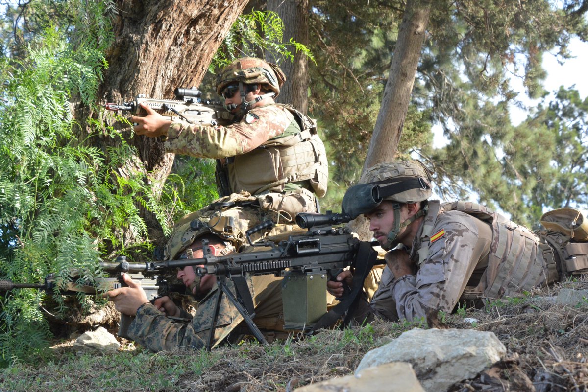 EMADmde's tweet photo. Finalizan siete intensos días de actividad operativa entre la Infanteria deMarina🇪🇸 del grupo de combate expedicionario #Dédalo23 y los marines📷 del
@26MEU
@USMC
. Preparados para trabajar juntos!! #valientesportierraypormar #SemperFi
@Armada_esp
#MOPS https://t.co/pBsIIOCCNN