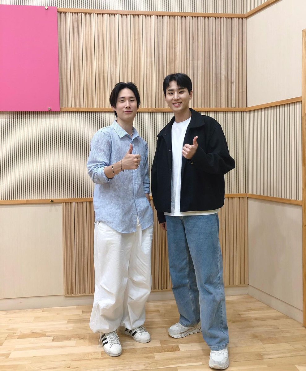 repeathis's tweet image. 231007 데키라 인스타그램💚
음악천재 찐친들의 귀한 투샷ㅠㅠ📸

#엘던 #Eldon #영케이 #YoungK