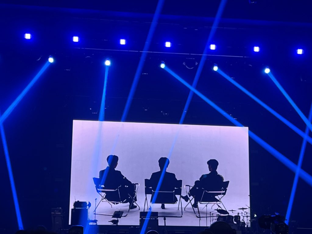 오랜만이야 👋🏻

#씨엔블루 #CNBLUE 
#정용화 #JungYongHwa 

<a href="/JYHeffect/">정용화</a> <a href="/MentalShin/">이정신</a> <a href="/MR_KANGGUN/">강민혁</a>