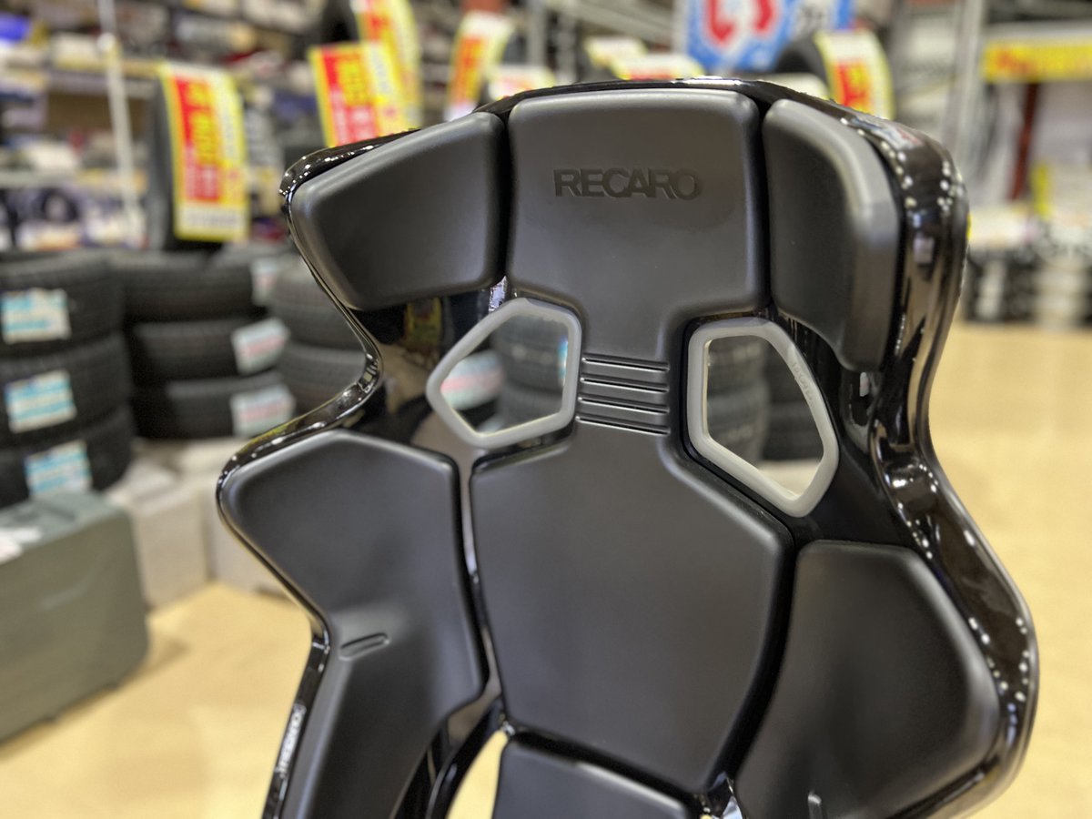 up_garage_oita's tweet photo. RECARO PRORACER  RMS2700G🔥
買取りご成約いただきましたーー！！ありがとうございます！！激熱！！！！

#upgarage #アップガレージ #アップガレージ大分店 #Croooober #UPPIT #高価買取 #アップちゃん #RECARO #PRORACER  #RMS2700G #RECAROPRORACER #レカロ #レカロシート #レカロプロレーサー https://t.co/qRaJP4TVdv