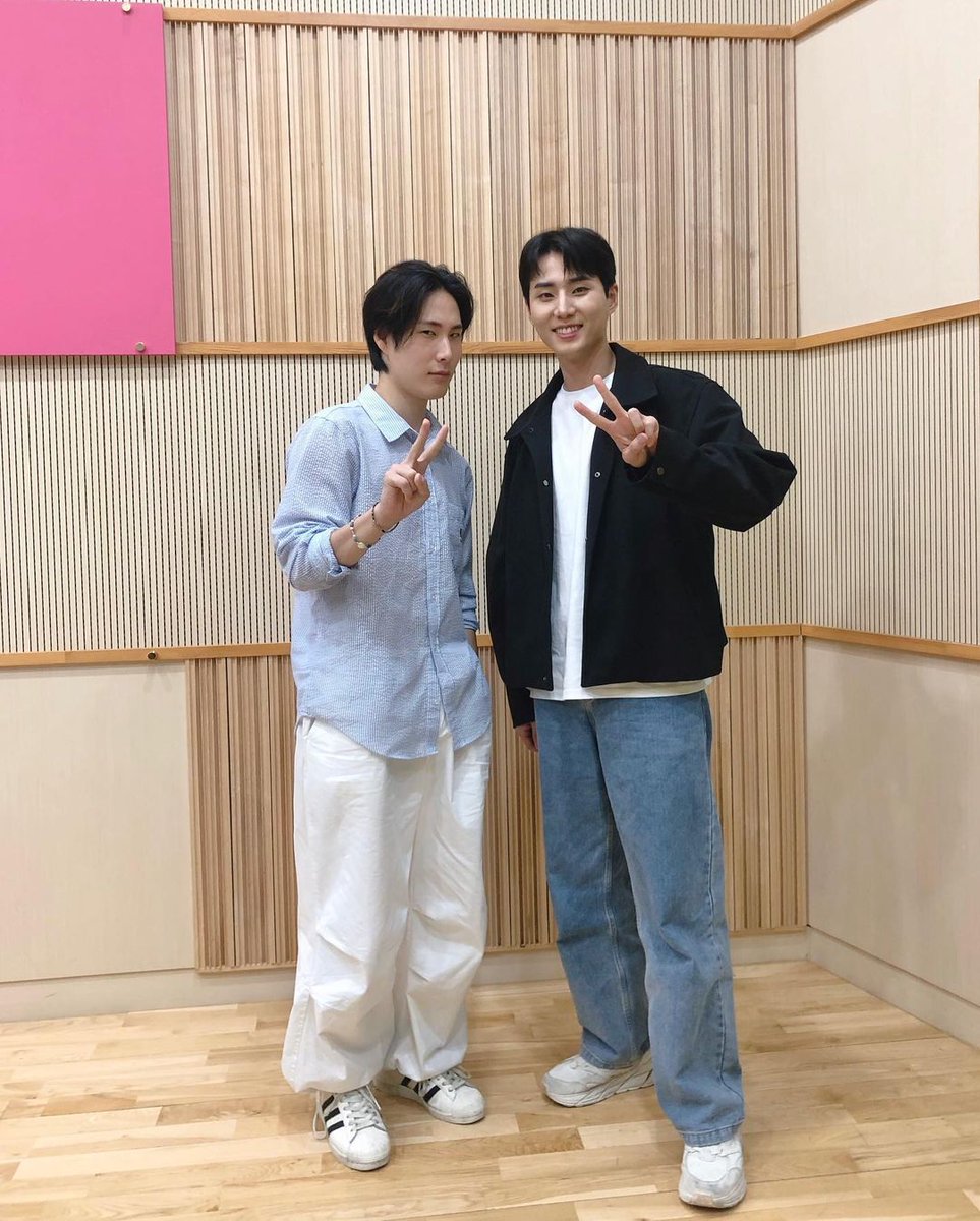 repeathis's tweet image. 231007 데키라 인스타그램💚
음악천재 찐친들의 귀한 투샷ㅠㅠ📸

#엘던 #Eldon #영케이 #YoungK