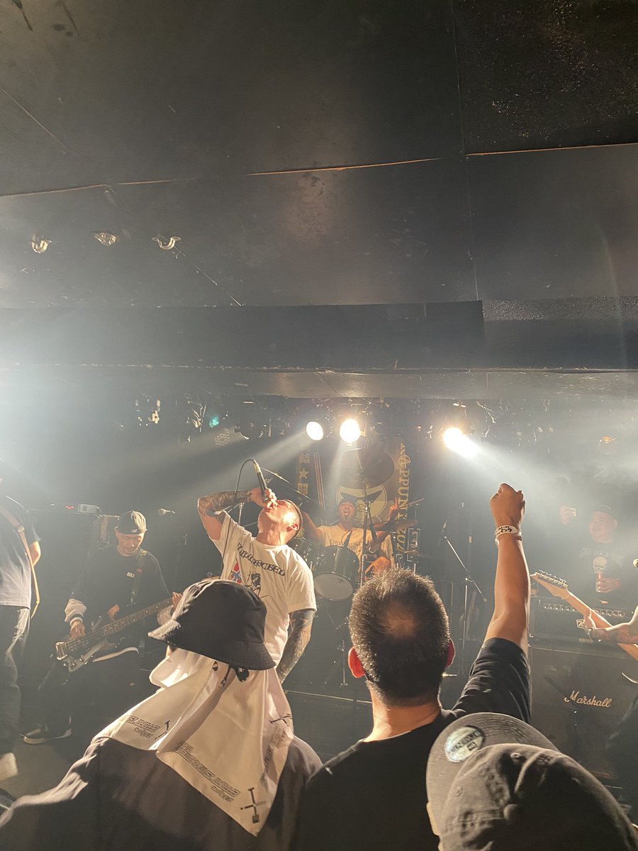LIVEITDOWN1's tweet image. カッパンク1日目、BEYOND HATEブチ上がりました‼︎
次回10月28日、新宿ナインスパイスでも拳を上げよう‼︎
#beyondhate