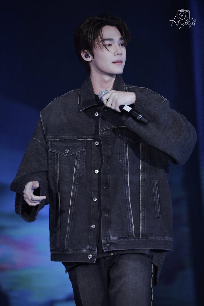 Highlight_Dew's tweet photo. Super Star
#dew_jsu 
@dew_jsu https://t.co/efDUSV8BlM