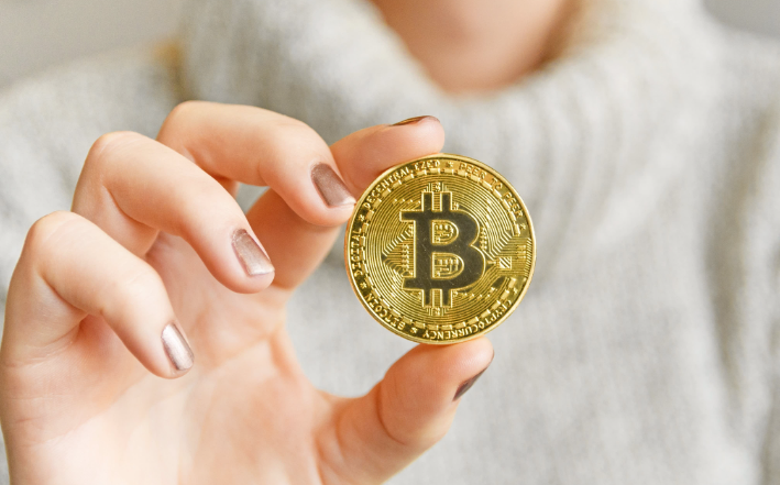 mihrojaibix's tweet photo. π₯ Bitcoin's risky journey is keeping traders on their toes. Will it defy the odds and surge again? Share your thoughts on this crypto rollercoaster! π’ #BitcoinRide https://t.co/GhKJmandNz