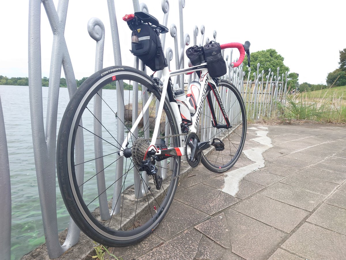 sakurabu_ohka's tweet photo. 彩湖にょろにょろ
榎本牧場ジェラートはブルーベリーとティラミス
行きは調子が良かったですが、どうやら追い風だった模様
彩湖で引き返したら向かい風でペースダウン
両腿に疲労感溜まって来てたので、自宅付近まで戻ってきてそのまま帰宅しました
走り足りなかった!
#RS8
#サイクリング https://t.co/76SZwEYxsb