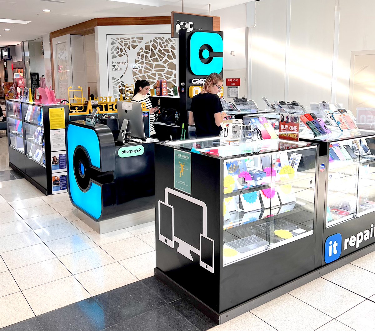 CasphoneAu's tweet image. 🌟🏢  Visit our new kiosk at Toormina Gardens Shopping Centre! 📱🔧🌟 5-Star Service: ⭐️⭐️⭐️⭐️⭐️
Tel: +61 2 5632 1850
Email: coffs.harbour@retail.casphone.com.au
#CoffsHarbour #TechKiosk #Accessories #OnSiteRepairs