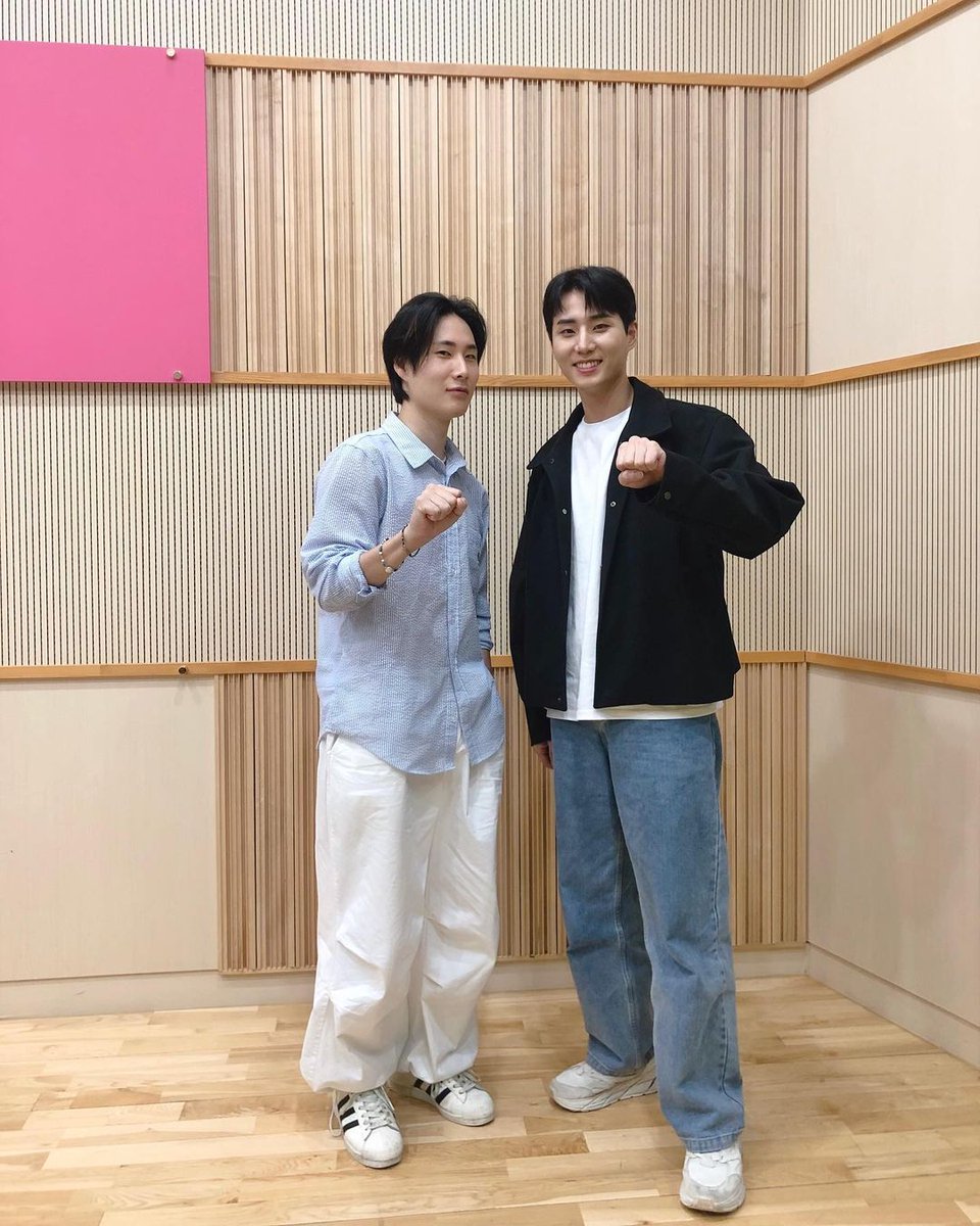 repeathis's tweet image. 231007 데키라 인스타그램💚
음악천재 찐친들의 귀한 투샷ㅠㅠ📸

#엘던 #Eldon #영케이 #YoungK