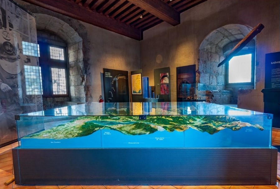 MuseesAnnecy's tweet photo. [FÊTE DE LA SCIENCE - CONFÉRENCE]

Jeudi 12 octobre à 18h30, assistez à la conférence : les variations du niveau du lac d’Annecy depuis 12 000 ans en présence de chercheurs spécialisé

📍 Musée-Château

Réservation :  reservation.animations@annecy.fr / : 04 85 46 76 70 https://t.co/cFx7BIocip
