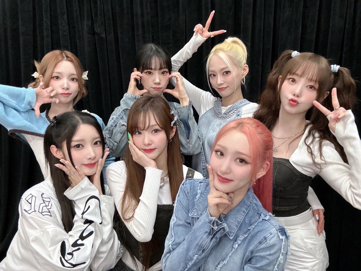 _EL7ZUPofficial's tweet photo. [📸]

231007 <KCON SAUDI ARABIA 2023>

케이콘에서도 빛났던 EL7Z UP✨

#EL7ZUP #엘즈업 #CHEEKY
#KCONSAUDIARABIA2023 https://t.co/uFQP8h1hX4