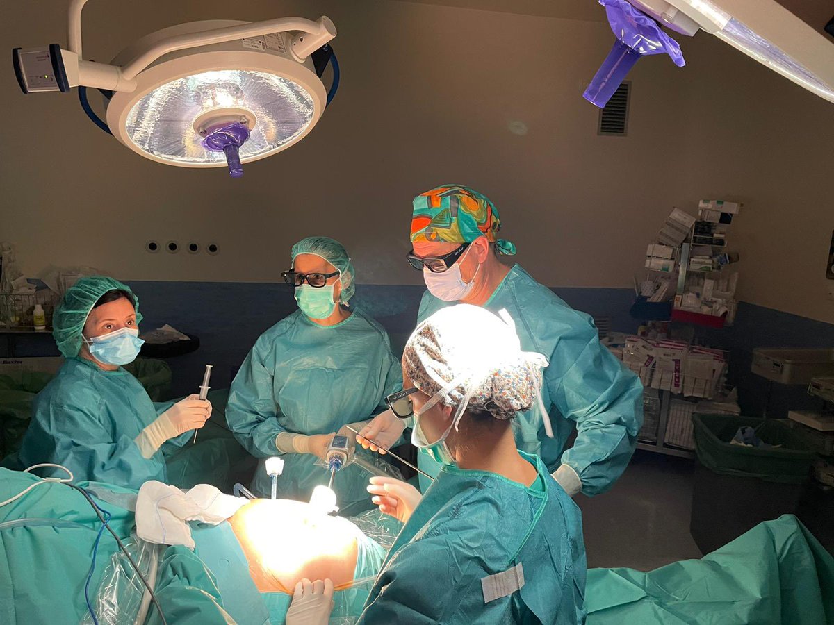 DrJDSanchezPhD's tweet photo. First 2 cases of GERD surgery with the @RefluxStop device in Hospital Universitario Infanta Sofía (Madrid)
Thanks to @JoergZehetner  for his advice and to @implantica for their collaboration.
Exploring new options for the treatment of #reflux.
@viamedsalud 
#GERD
#hiatalhernia https://t.co/rNu6fVNLxC
