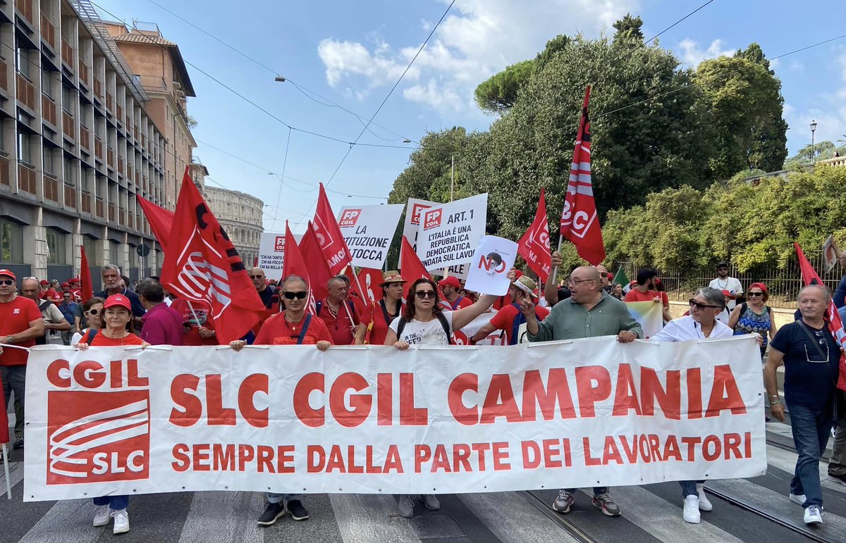 SlcCgil's tweet photo. 🟥 CGIL, 200 mila in piazza ieri per #LaViaMaestra #7ottobre #InsiemePerLaCostituzione https://t.co/QDZ0e7SdSy