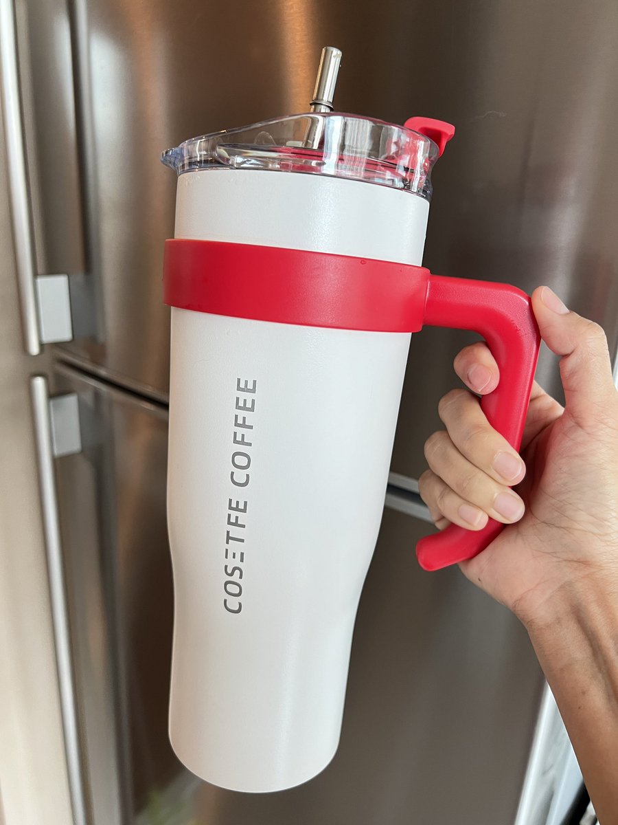 daadwarmundee's tweet photo. แก้วเก็บอุณหภู��ิร้อน/เย็น ใหญ่จุใจ ขนาด 40OZ 1200 Ml ดีไซน์น่ารักพร้อมที่จับเก็บอุณหภูมิได้นานถึง 8-12 ชม วัสดุเป็นสแตนเลส ทนทาน ขนาด 11x27 Cm 
ราคาไม่ถึง 200 บาท 🥰 
📌พิกัด: https://t.co/OmBxqwARot https://t.co/S7kEkQsVf1
