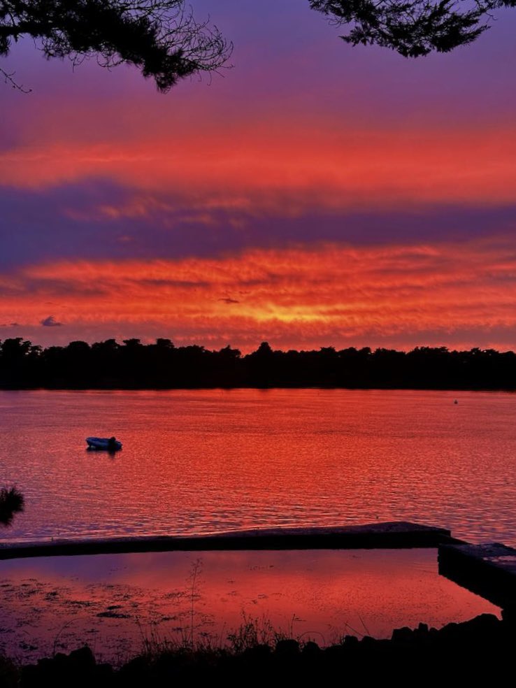 david_perreau's tweet image. Gavrinis Sunset : Meeting w/ PA #gavrinis #islandproject #islanders #westisthebest