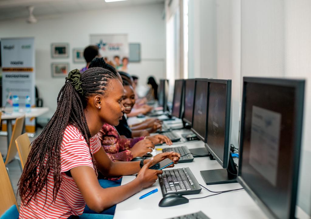 niajiriplatform's tweet photo. #recap of the first day of the youth employability hackathon at the American Corner. A grand #THANKYOU to all the dedicated youths who showed up and participated fully…#thefutureispromising!! A round of applause to our keynote speaker @joewaziri and @dokeg , https://t.co/BCQRq5QPDu