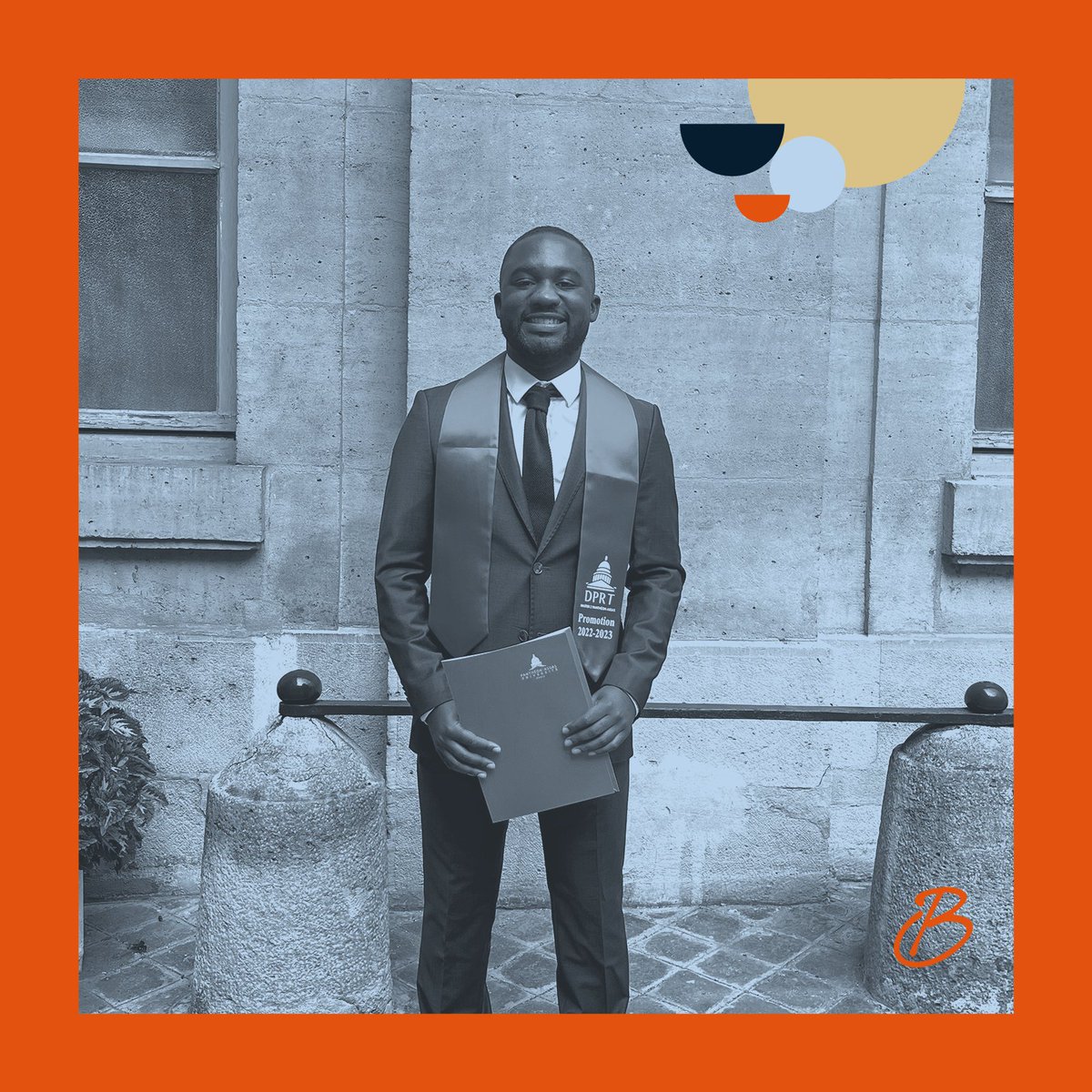 Nous tenions à féliciter Marc-Anthony Ekoko pour sa réussite au #Master2 #DPRT Paris II Panthéon-Assas 🎓
Nous sommes fiers d'avoir pu contribuer à son accomplissement au sein de notre bureau de Paris, épaulé par toute notre équipe d'experts.

Bravo, Marc-Anthony ! 👏 🙌