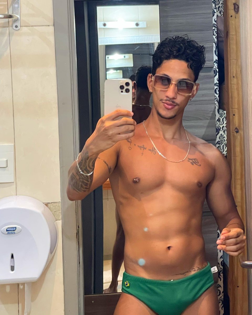 Cleissonmalangi's tweet photo. 🤔🥵 https://t.co/F6C04mxv3f