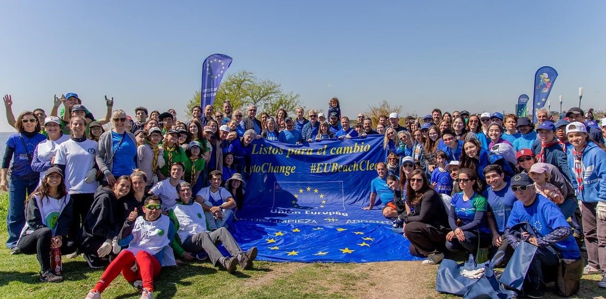 El sábado 23/9, en V. López, celebramos el #DíaMundialDeLaLimpiezaDePlayas, junto a la #UniónEuropeaEnArgentina y recolectamos más de 2.250 kilos de basura. #eubeachcleanup #teameuropeargentina <a href="/RomainNadal/">Romain Nadal</a> <a href="/amadorrico/">olverdias</a>  @ueenargentina @if_argentine @franceargentine @vivamosvl