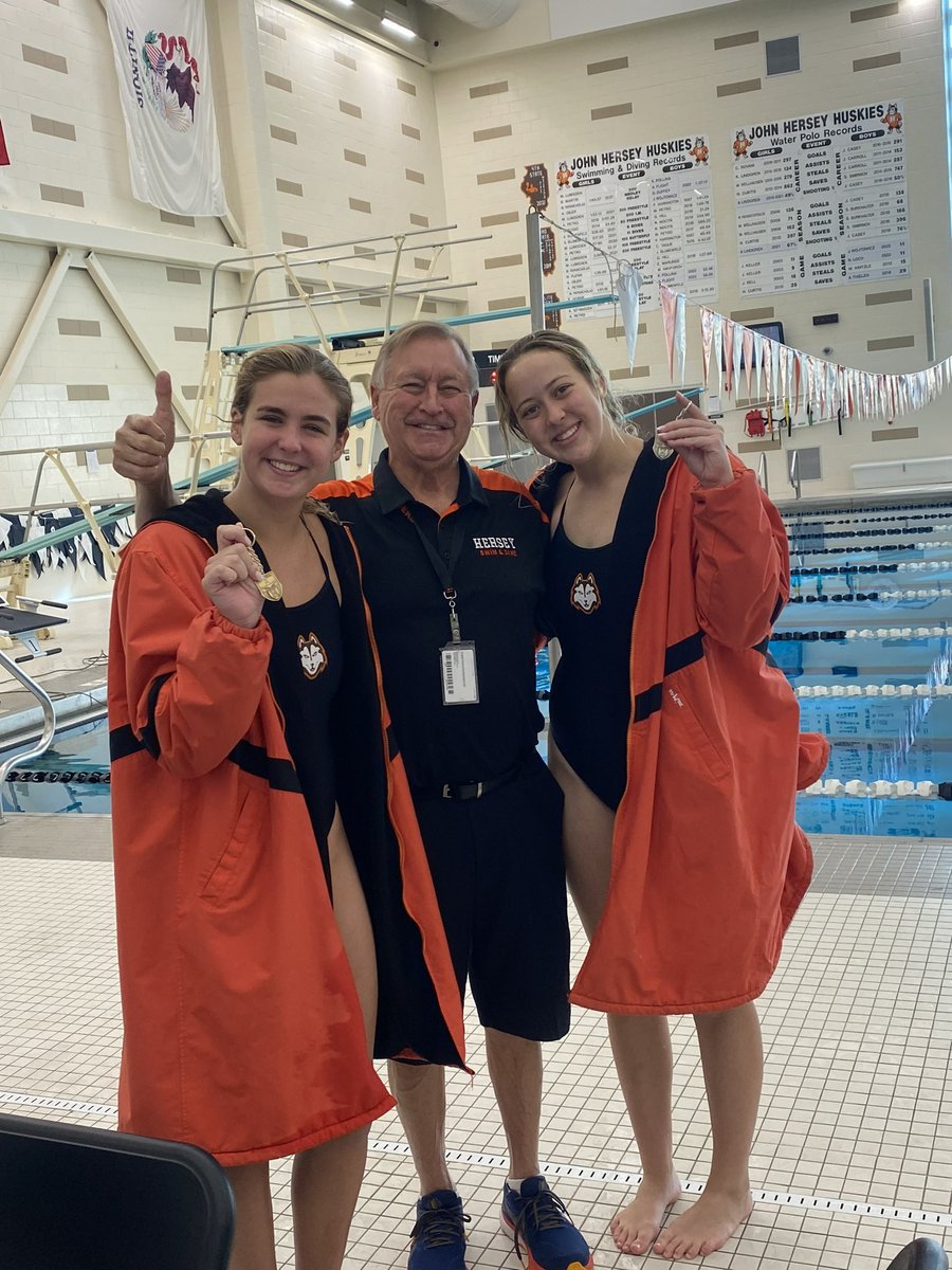 herseygirlspolo's tweet photo. 💥WOWZA💥 1st and 2nd place in diving for Clare and Casey!! #theyregoodatpolotoo #multisportathletes https://t.co/8GiY42ZImk