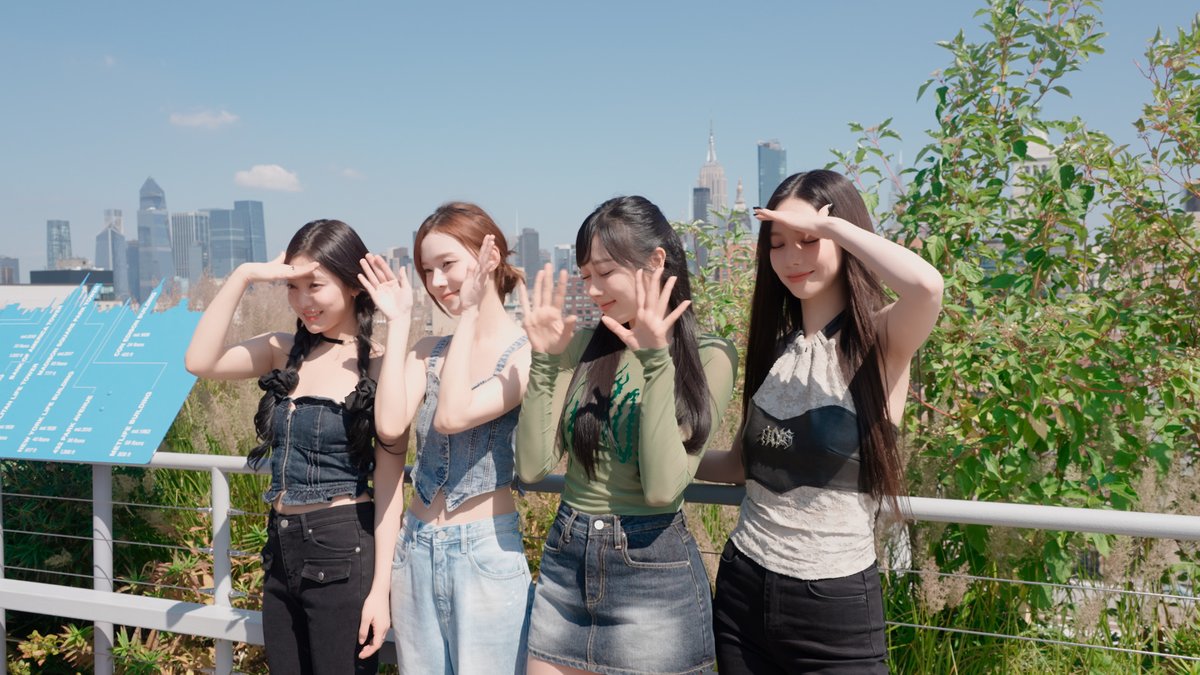 We’re in Meta!🤭🫶🏻 | aespa Meta Tour Behind

youtu.be/nU4zHjlJC5I
fb.watch/nyoQm58Az3/

#aespa #æspa #에스파
#Meta #NewYork #Behind