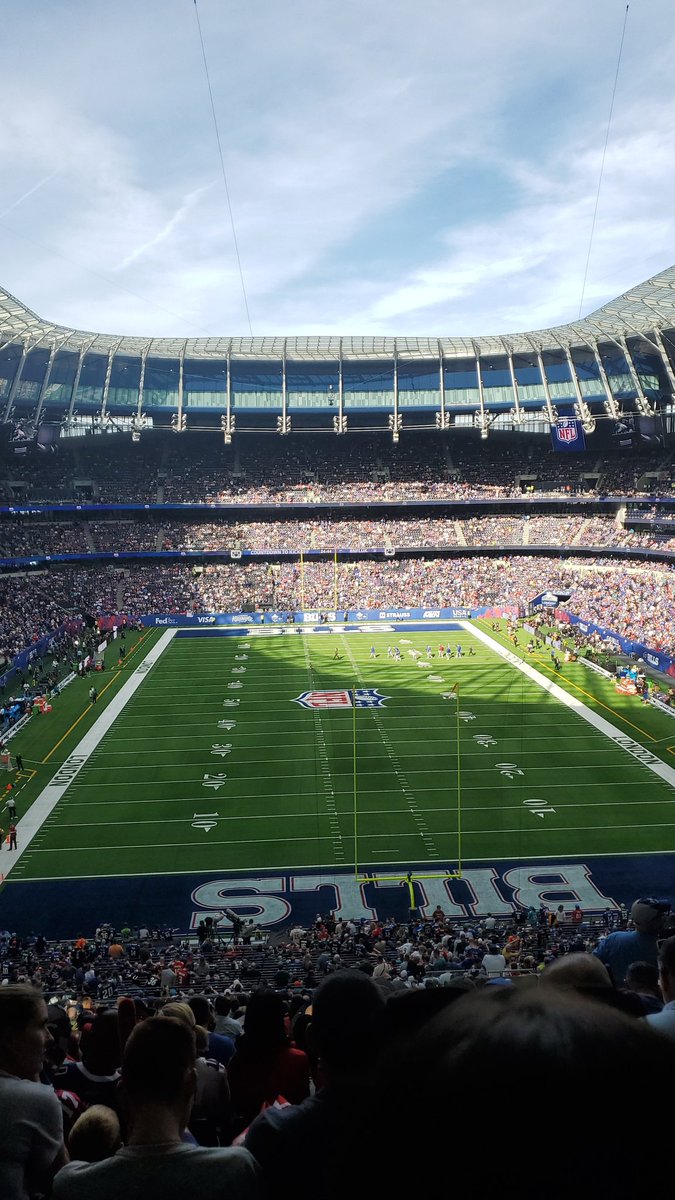 Rae_Refs's tweet photo. #gobills #buffalobills #billslondon @BuffaloBillsPR @BuffaloBills https://t.co/wmhlarNlvg