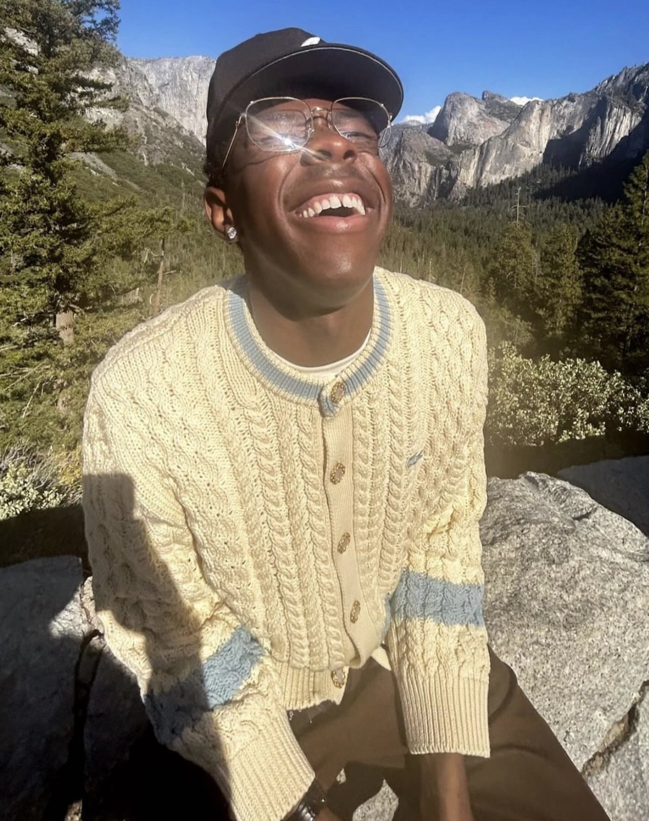 Retouch skræmt Udløbet Outlander Magazine on X: "SPOTTED: Tyler, The Creator wearing new Lacoste x  La FLEUR Cardigan🖤 https://t.co/gObCVJTP2u" / X