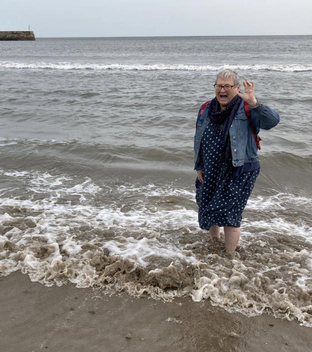 Positive post one week after surgery. Fab day out in Scarborough celebrating a friend’s birthday. We wore tiaras, paddled, built a sancastle village, had fish and chips and walked over 11k steps. On the train home now and planning for an easy day tomorrow . <a href="/MyLivingWell1/">My Living Well</a>