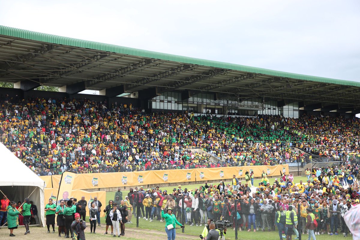 MYANC's tweet photo. This is Harry Gwala Stadium in Pietermaritzburg, KwaZulu-Natal where ANC Secretary General Comrade Fikile Mbalula is in attendance. 

#2019ANCManifestoReview 
#ANCAtWork https://t.co/8RO7oxuM56
