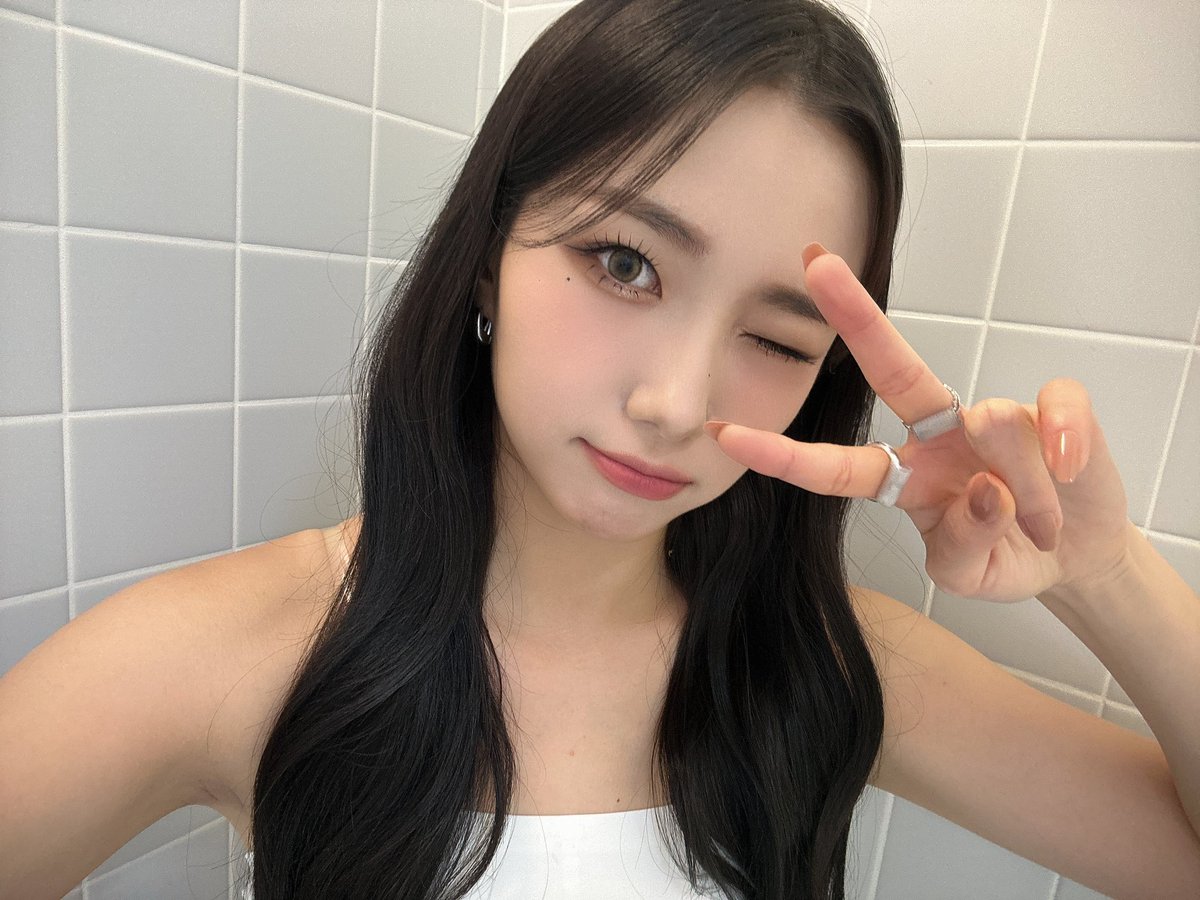 SBS INKIGAYO LIVE IN TOKYO🤍

#서영은 #YOUNGEUN 
#Kep1er #케플러