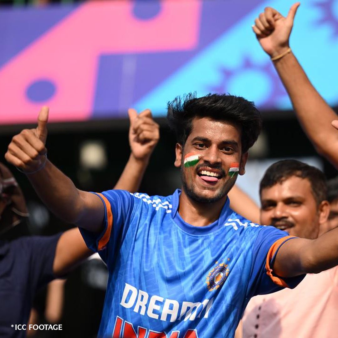 royalstaglil's tweet photo. Wow, that was a textbook #LiveItLarge performance by Bumrah and Co.🤯 

#LargeHumaaraHai #IndVsAus #WorldCup2023🏆 https://t.co/zYSiXB2xQ8