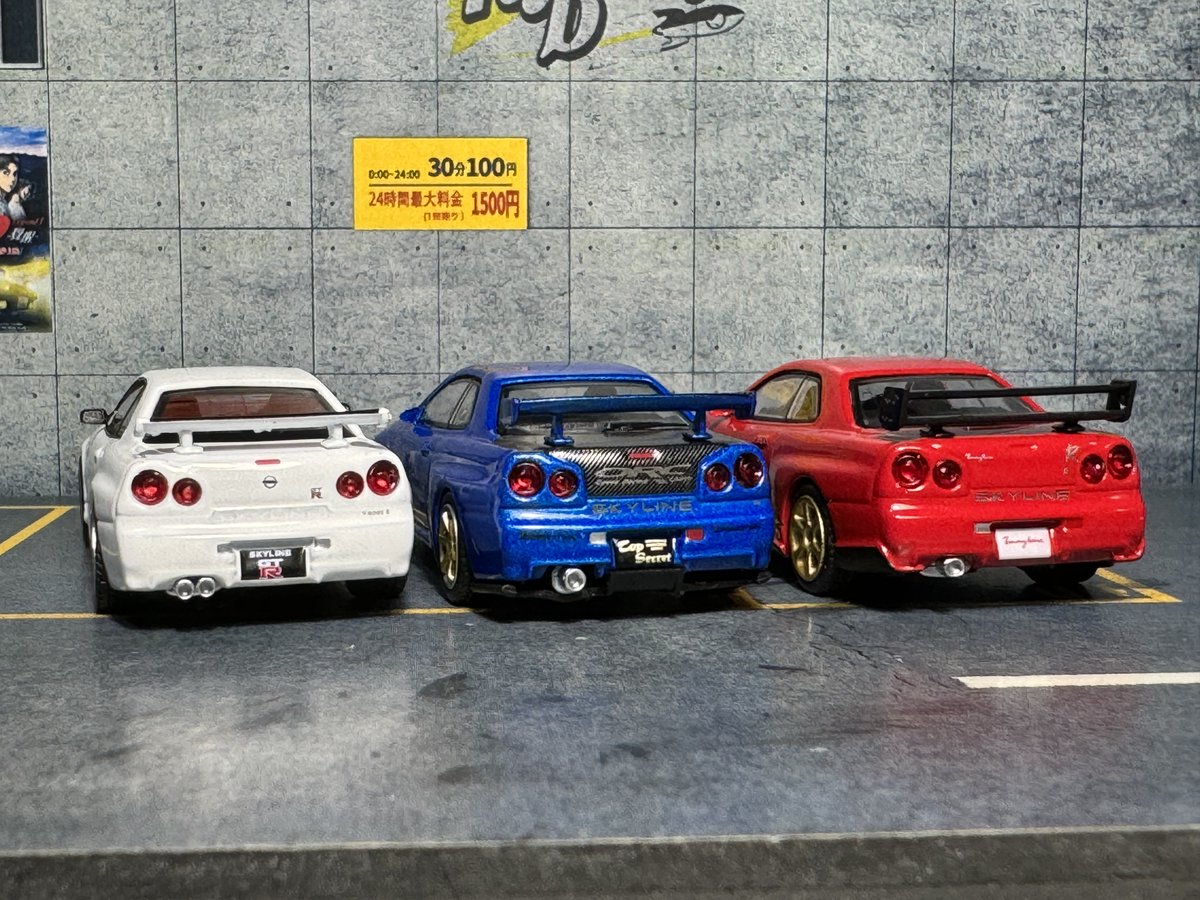 jakomaru's tweet photo. Nissan Skyline GT-R Tommykaira R-z Red
以前購入したMINI GTのVスペⅡN1とトップシークレットと比���
最後は標準モデルも一緒に
#TSM_Model #MINIGT
#BNR34
#ミニカー https://t.co/s3PE0nMq4V