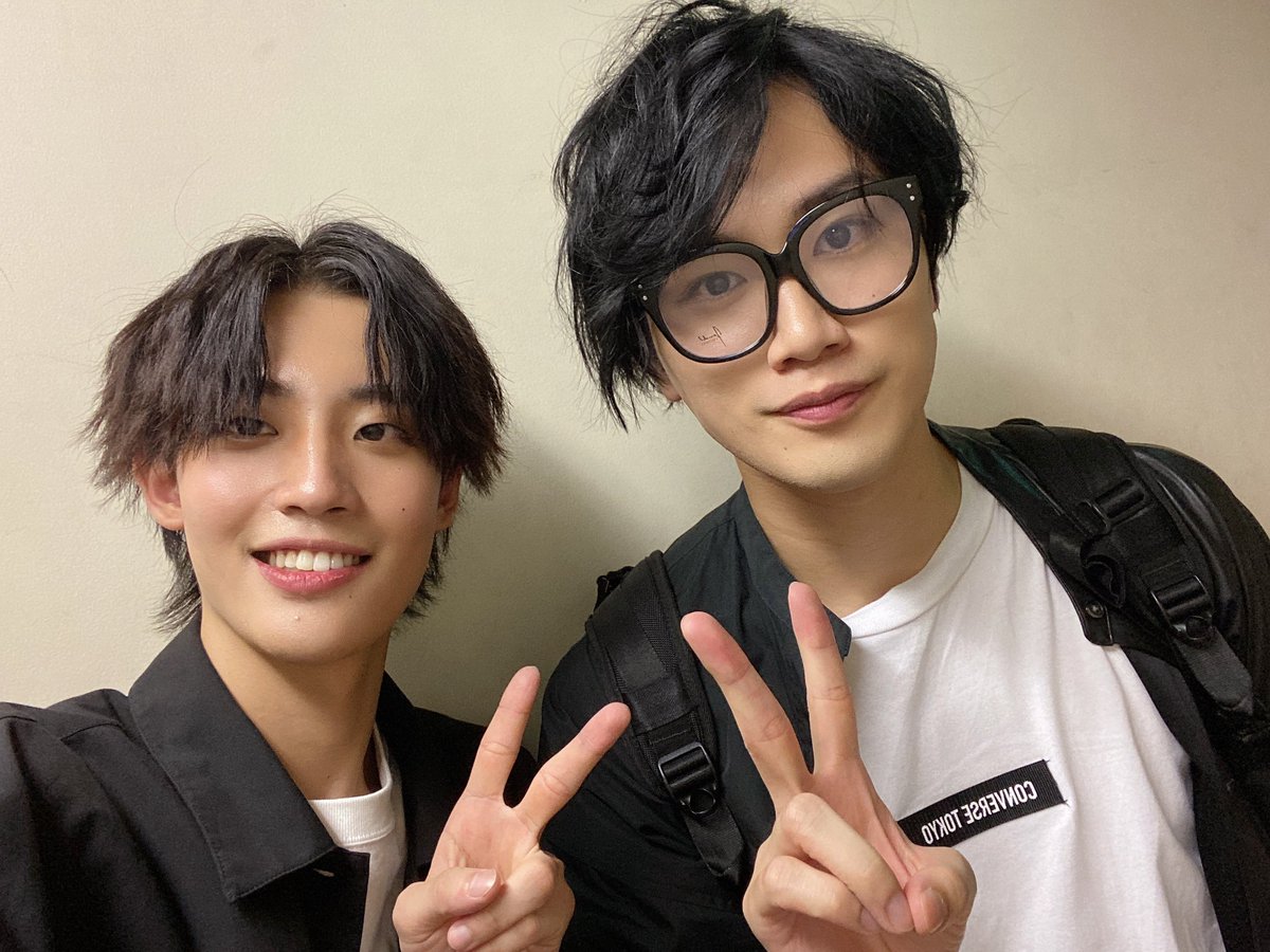rai_tagami's tweet image. #Stac 残すところ明日の2公演となりました！
最後までいいものを届けられるよう全力で頑張ります💪

事務所の大先輩の寿大さんに写真撮ってもらいました😍