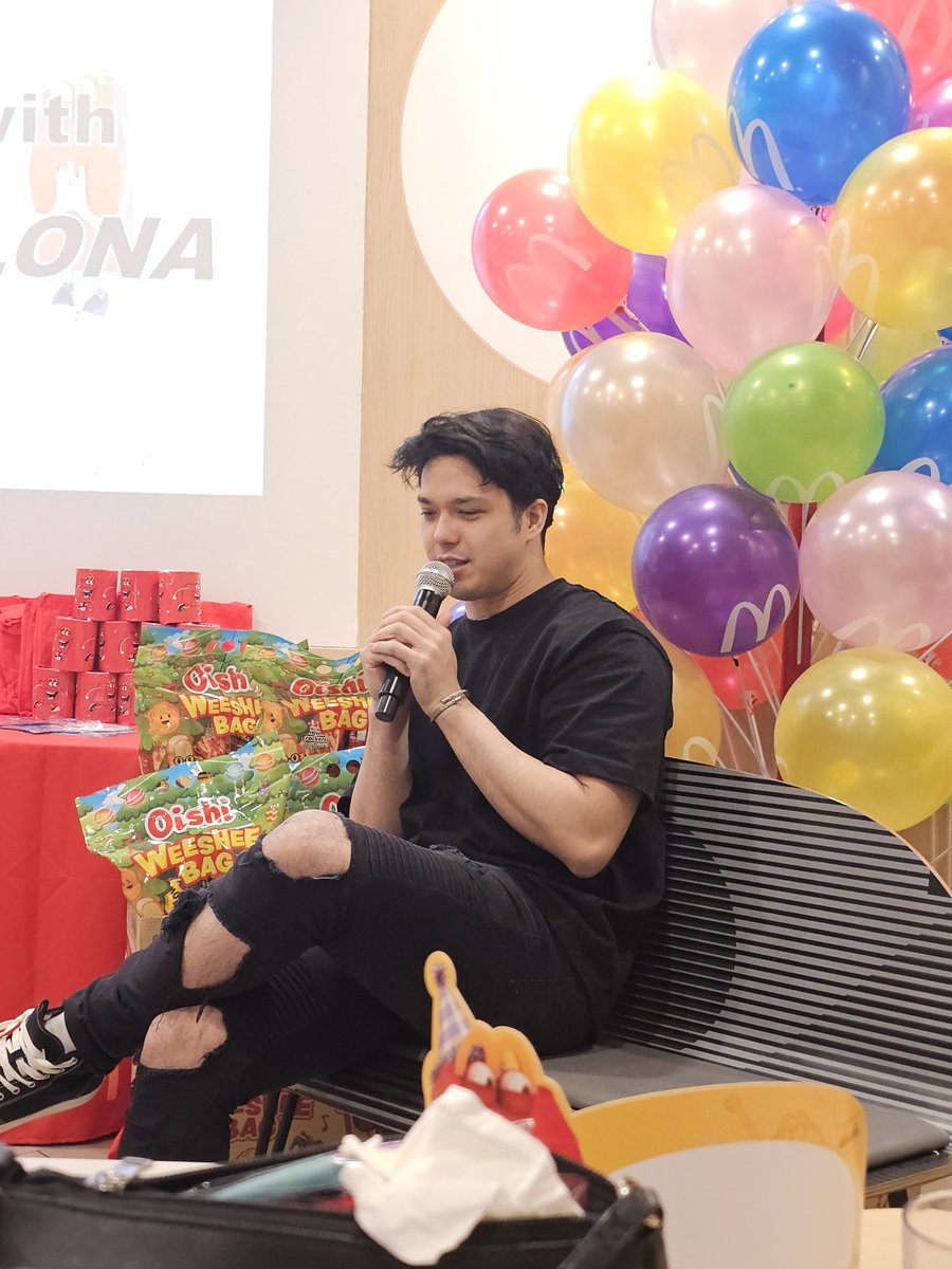 TeamJuliElmo_'s tweet photo. Thank you so much, Elmo. We love you!!! 💙 https://t.co/ybazT2WZHd