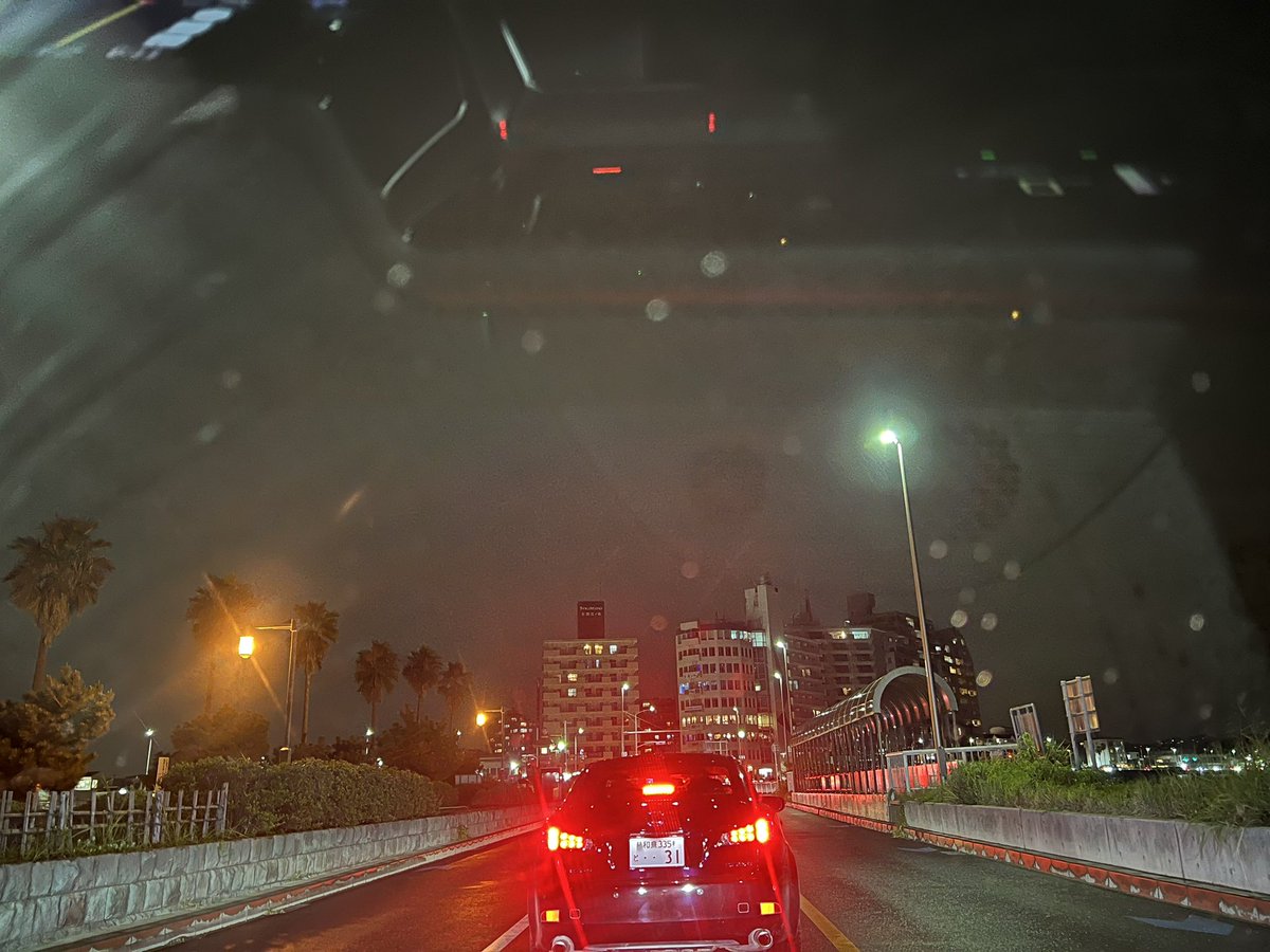 MasaniMasaaki's tweet photo. ドライブその③
勢い余って江ノ島凸!
江ノ島が見えてきた〜♪俺の家は遠い〜♪
#ドライブ #drive
#日産ノートepower #日産ノートepowerオーテック #日産ノートepowerautech #nissannoteepowerautech #nissannoteepower #ノートe13 #notee https://t.co/8etyaOT2X1
