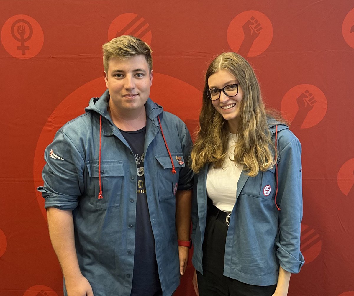 Die SJNÖ stellte gestern bei der 43. Landeskonferenz die personellen &amp; politischen Weichen der nächsten 2 Jahre. <a href="/amelie_muthsam/">Amelie Muthsam</a> wurde erneut zur Landesvorsitzenden gewählt. <a href="/paulgangoly/">Paul Gangoly</a> als Landessekretär bestätigt. Beide erhielten 97,8% der Stimmen. 🌹✊