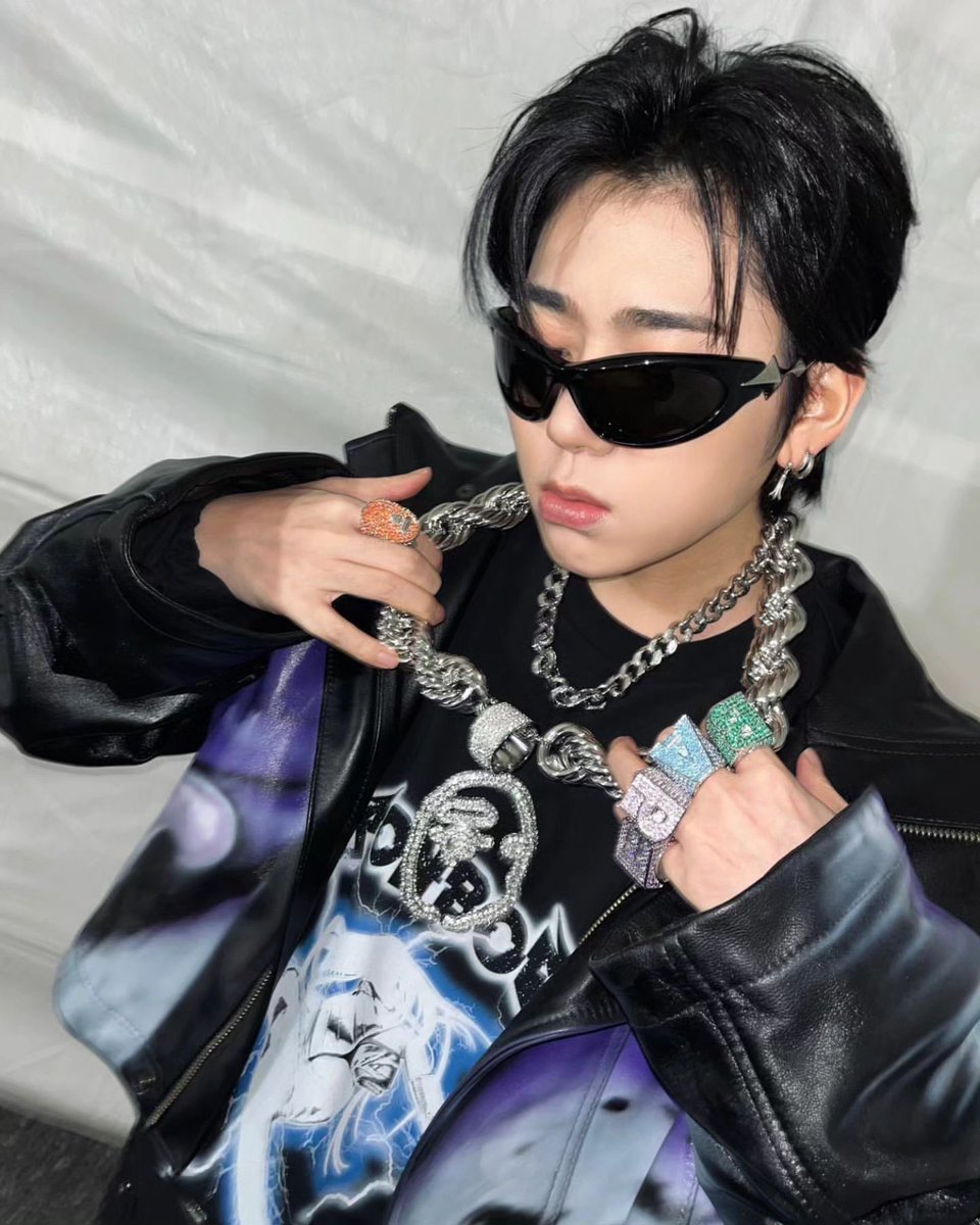 231008 우지호의 흔적
별안간 타노스가 되어버린 우지호
#우지호게시물