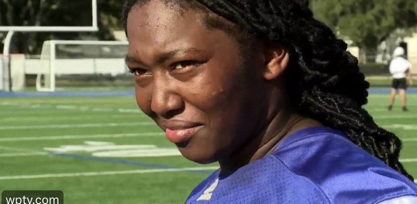 Found out this week my former student, Azaria Williams, is now playing defensive line for the Wellington High varsity football team. So proud of her for pursuing a passion. <a href="/WPTV/">WPTV</a> did a really nice feature on her. 🙌